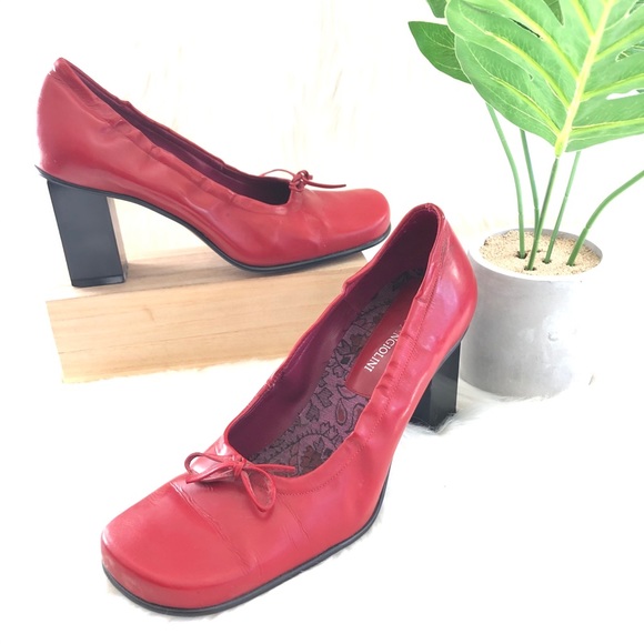 1990s Enzo Angiolini Red Patent Leather Pumps, 7 - Picture 1 of 12